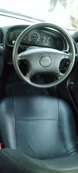 Suzuki Baleno 2001 family car 1