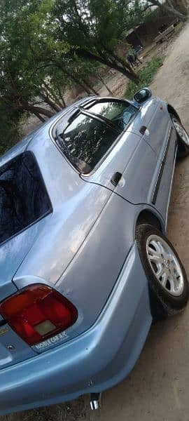 Suzuki Baleno 2001 family car 8