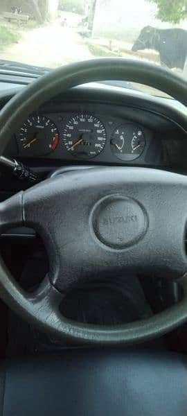 Suzuki Baleno 2001 family car 13