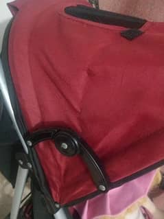 important Pram just 4 months use no any single fault