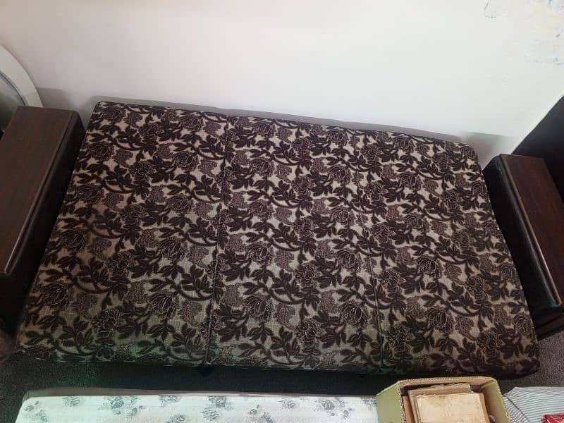 Sofa cum Bed in New Condition 4
