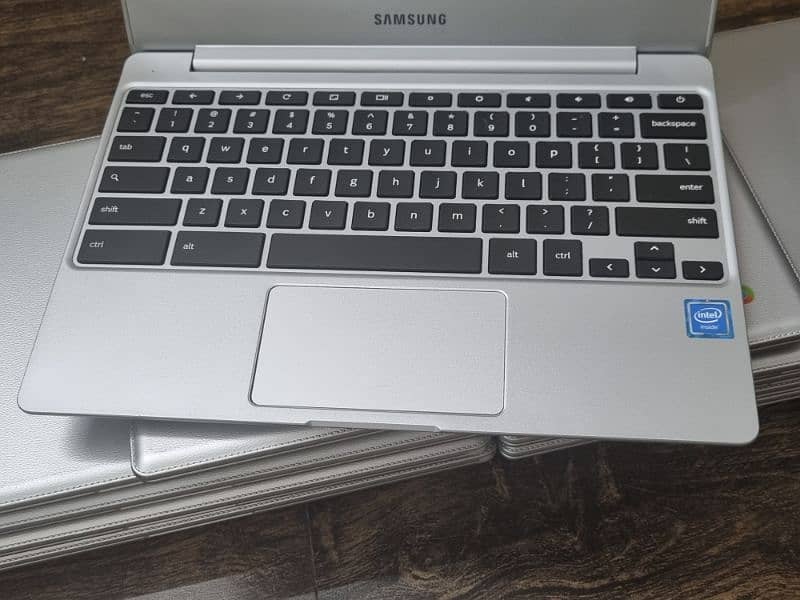 Samsung Chromebook 500c Playstore Supported 4