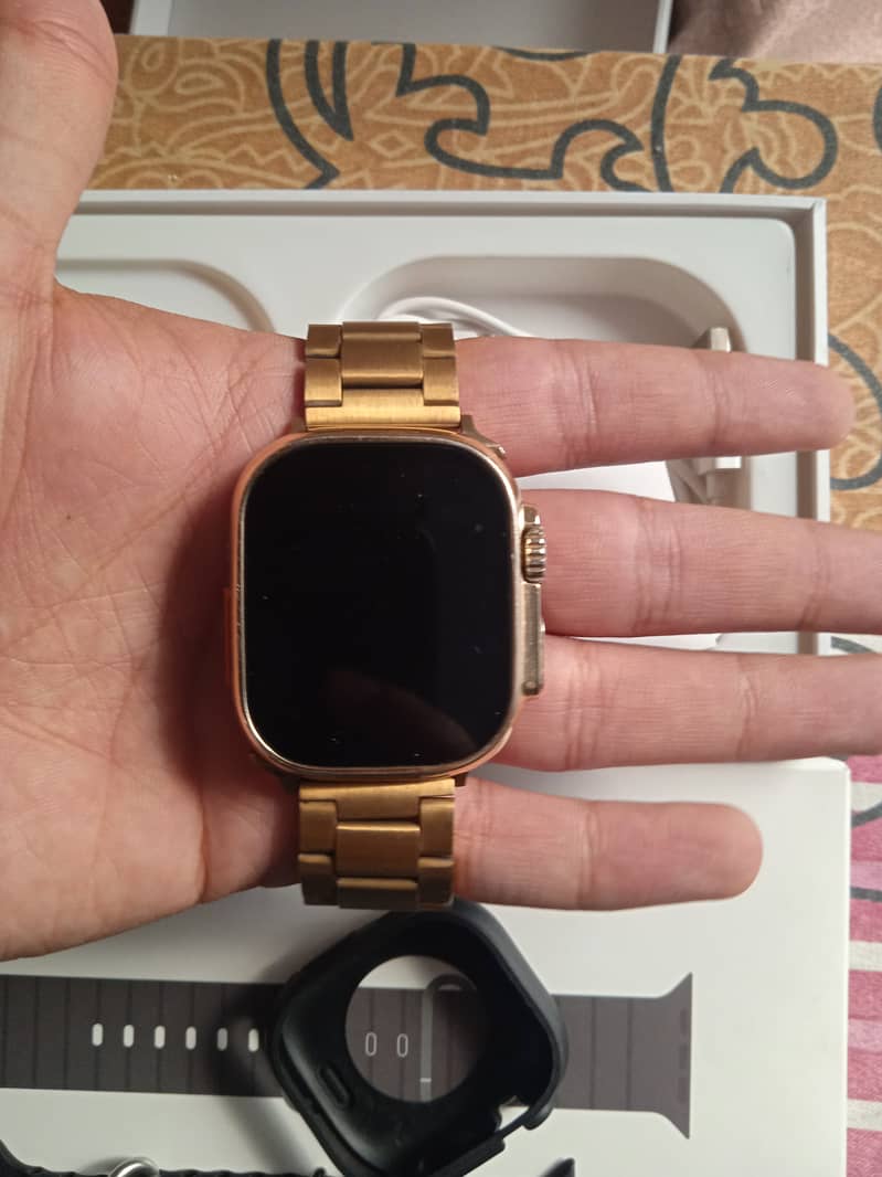 Smart watch ultra 8 (Golden series) 3