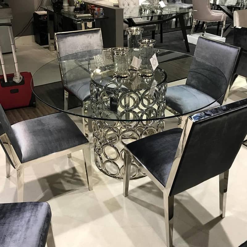 Furniture & Home Decor / Tables & Dining 3