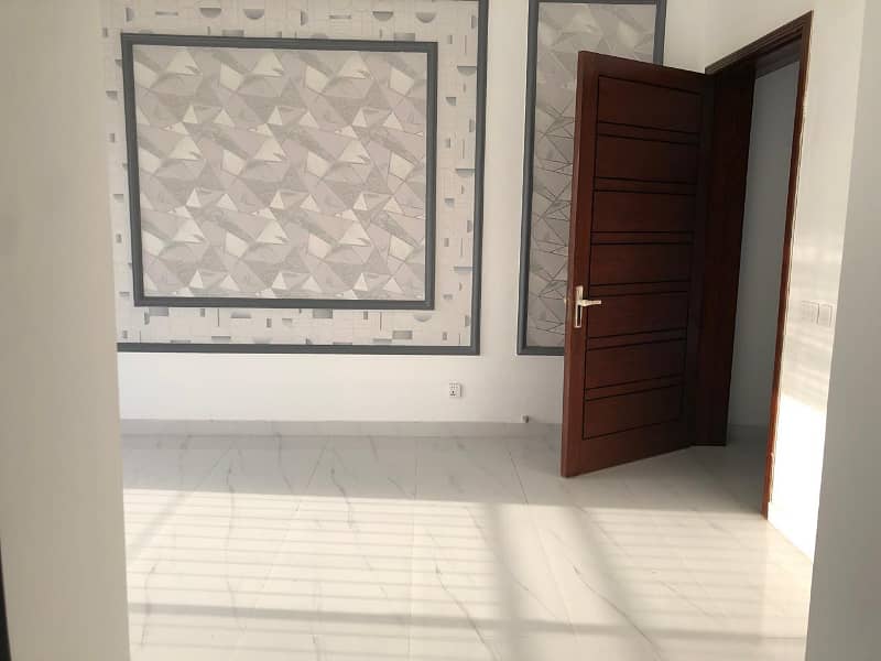 1 KANAL BRAND NEW HOUSE AVAILABLE FOR RENT IN DHA PHASE 7 LAHORE 1
