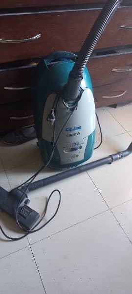 Vacuum cleaner 1