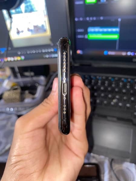 iphone XS 64Gb best condition 5