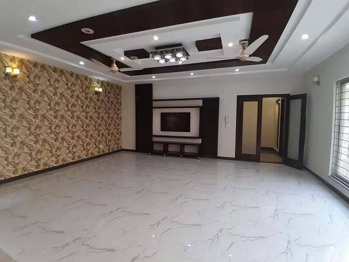 1 Kanal House For Rent In 14