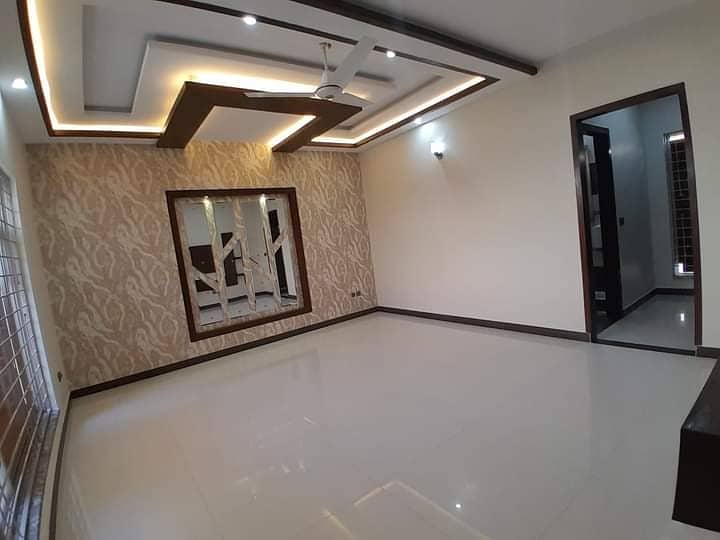 1 Kanal House For Rent In 19