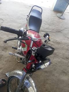 Osaka 70 cc motar cycle in good condition 2015 model
