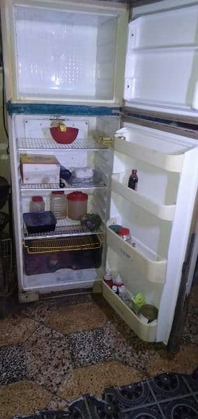 dawlance refegerater/freezer for sale 3