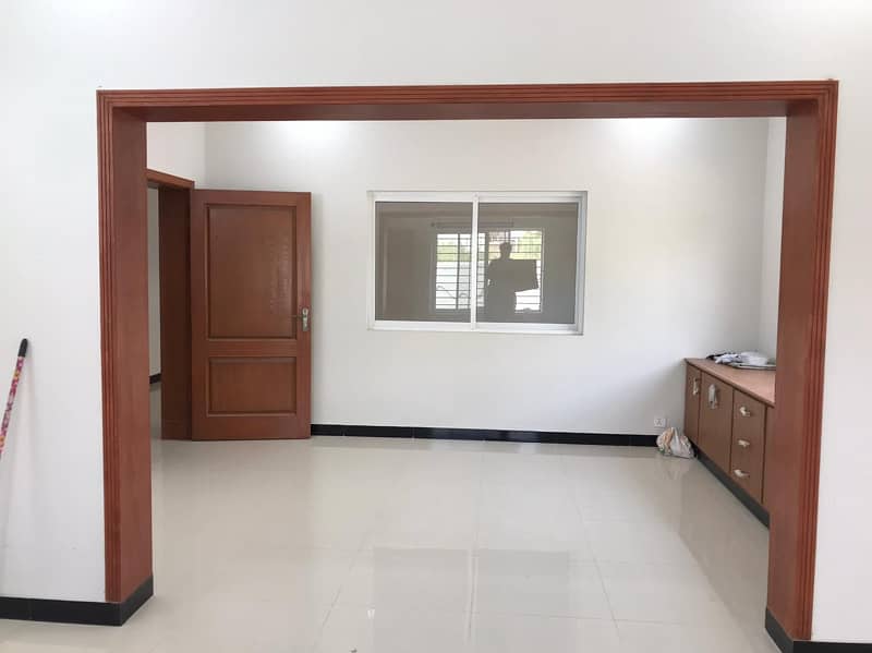 BRAND NEW LOWER PORTION FOR RENT IN G14. . G14 ISB 11