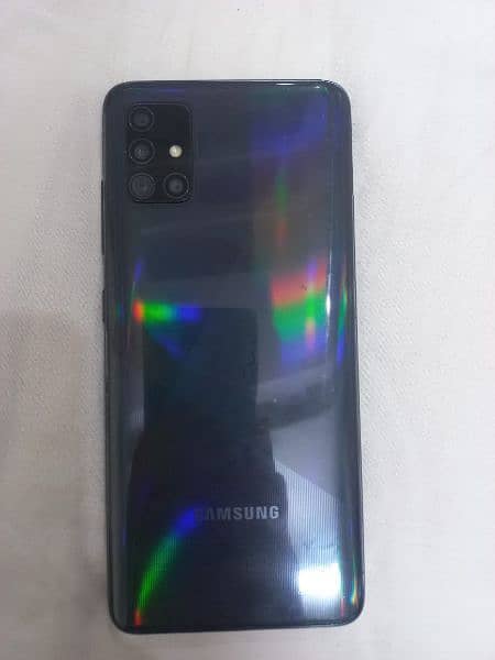SAMSUNG A51 with box 8/128 6