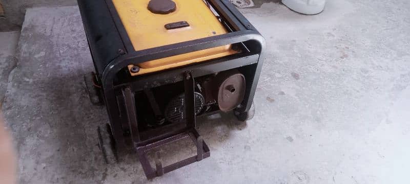 Generator (petrol/Gas) 1
