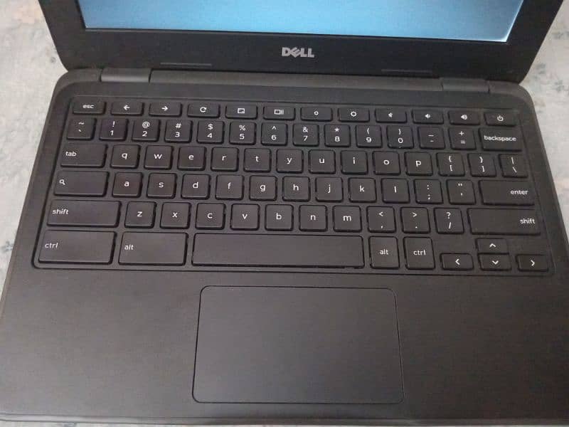 Dell Chromebook 3180 2