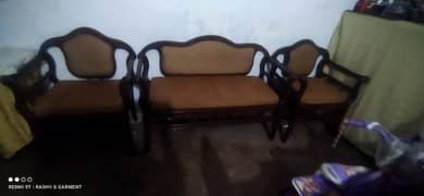 4 seater sofa 0