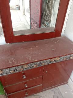 dressing table for sale good condition