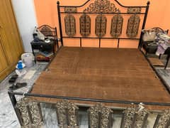 metal bed very good condition