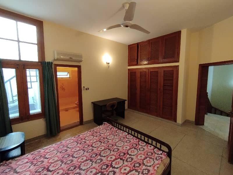 A Beautiful Furnished House Is Available For Rent 12