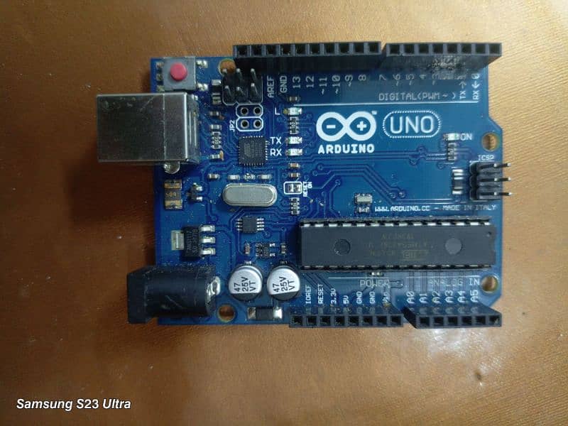 Arduino UNO NEW  used 10/10. Student Project 1