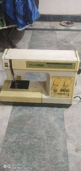 Riccar mighty sewing machine 0