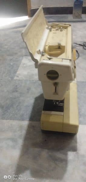 Riccar mighty sewing machine 4