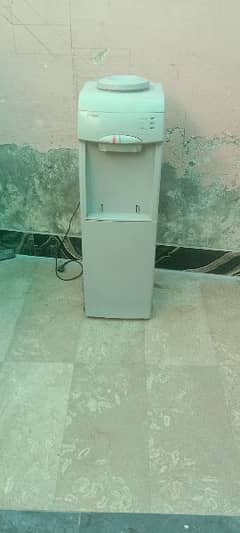 water dispenser for urgent sale