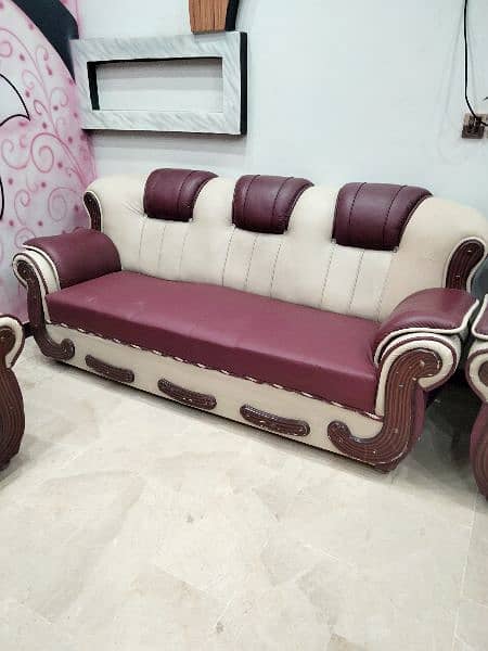 Seven Seater Sofa Set New Condition good quality regzin 5