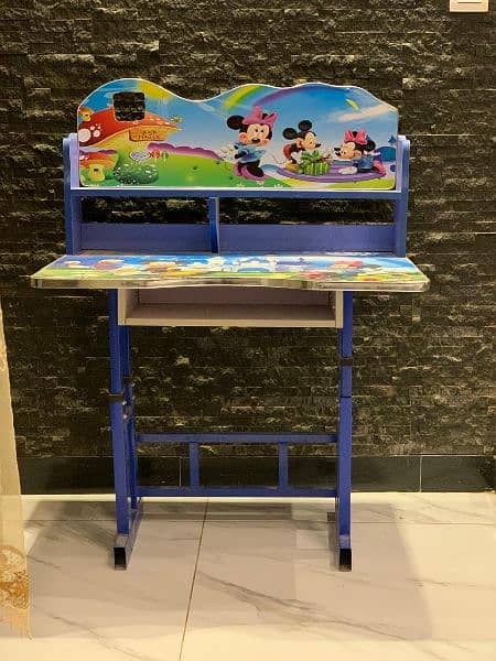 kids study table for sale 0