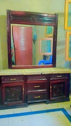 Dressing table for sale