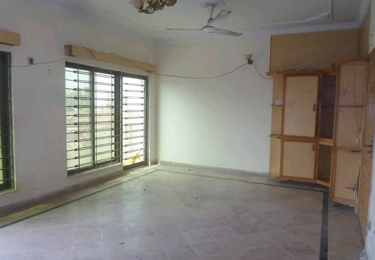 Reasonably-Priced 1500 Square Feet House In G-8/1, Islamabad Is Available As Of Now 5