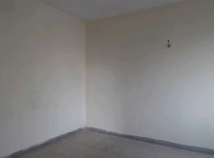 Ready To Sale A Flat 500 Square Feet In G-9 Markaz Islamabad 0