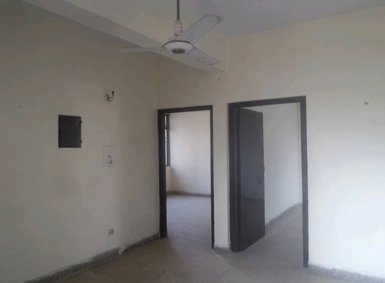 Ready To Sale A Flat 500 Square Feet In G-9 Markaz Islamabad 4