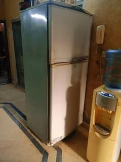 wave Refrigerator good condition