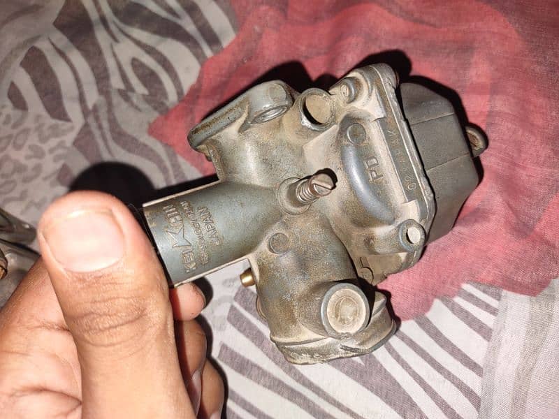 2 carburetors of cg 125 for sale 6