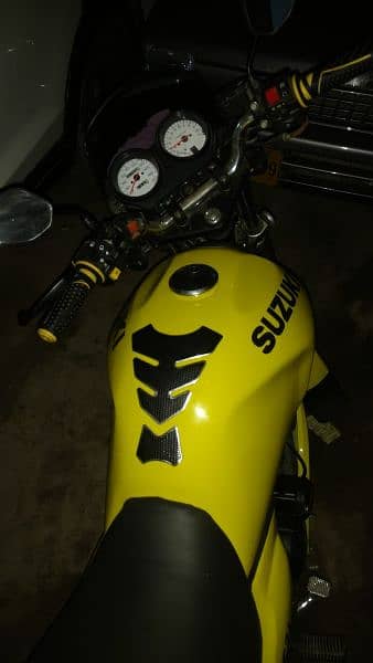 Suzuki EN125-2A 17