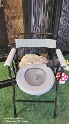 Chair for Potty or Urine 0