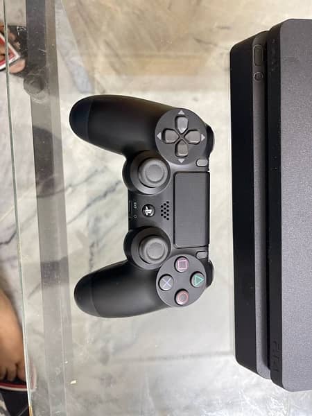 Ps4 like new 1