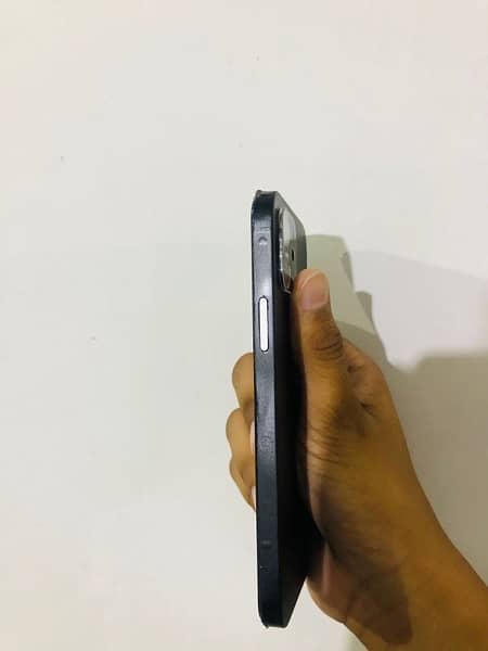 iPhone 12 10/8.9 condition water pack 6