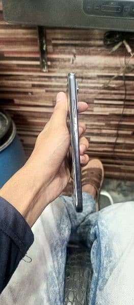 readmi note 11 pro 6 month used new condition 4