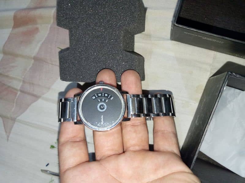 BRANDED WATCH 3