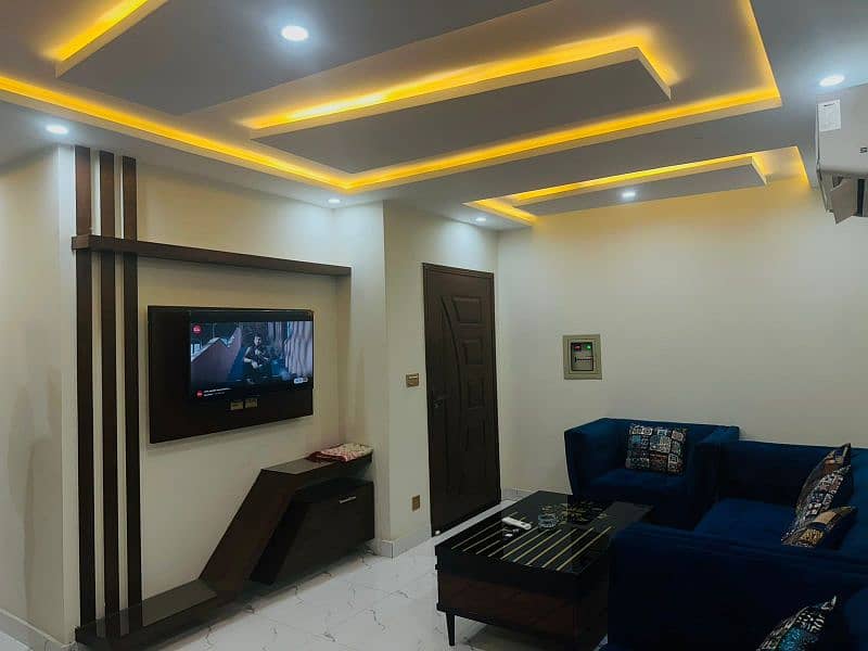 room aparment flat available on rent bahria lahore 7