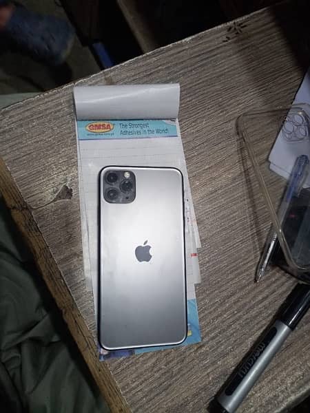 iphone 11 pro max 2