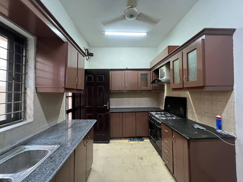 Open View 10-Marla 03-Bedroom House is Available For Rent In Sector-E Askari-10 Lahore Cantt 6