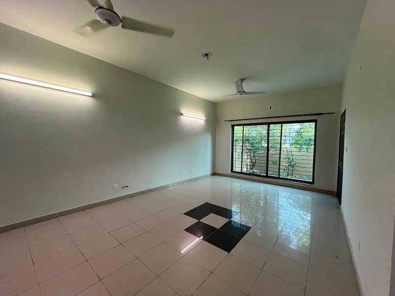 Open View 10-Marla 03-Bedroom House is Available For Rent In Sector-E Askari-10 Lahore Cantt 7