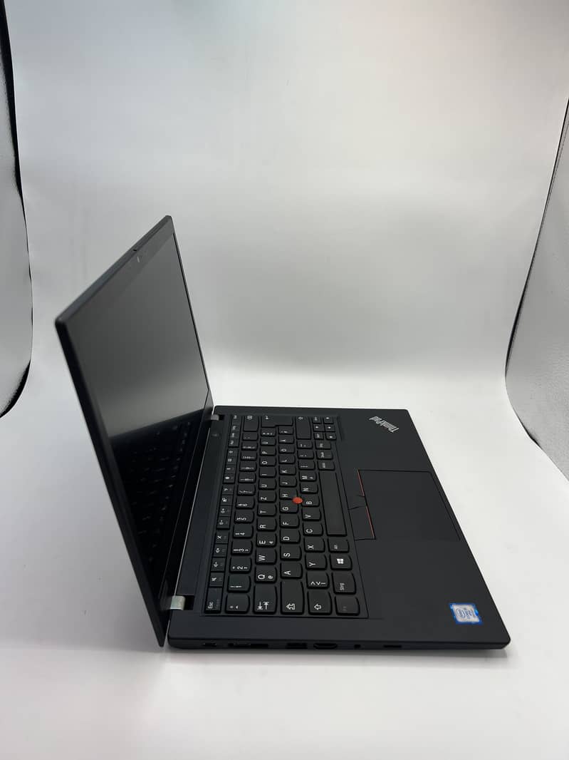Lenovo ThinkPad T490 - I5 8th Gen - 8 GB RAM DDR4 - 256 GB SSD 2