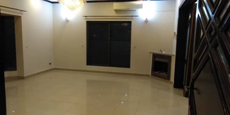 Awesome Kanal House For Rent in DHA Phase 4 GG Block 2