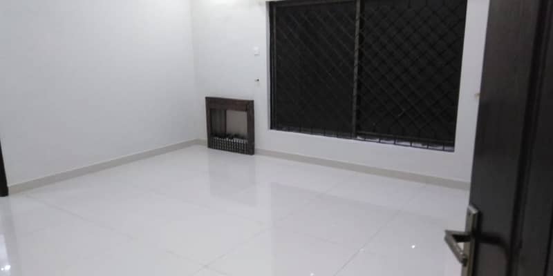Awesome Kanal House For Rent in DHA Phase 4 GG Block 9