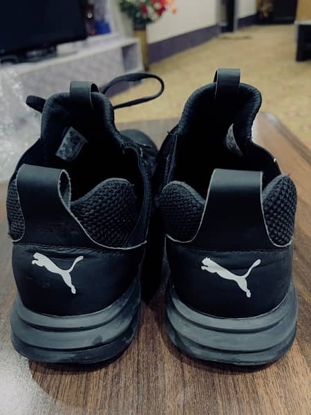 puma original shoes with black sole 1