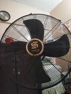 6 month used table fan condition 10/10
